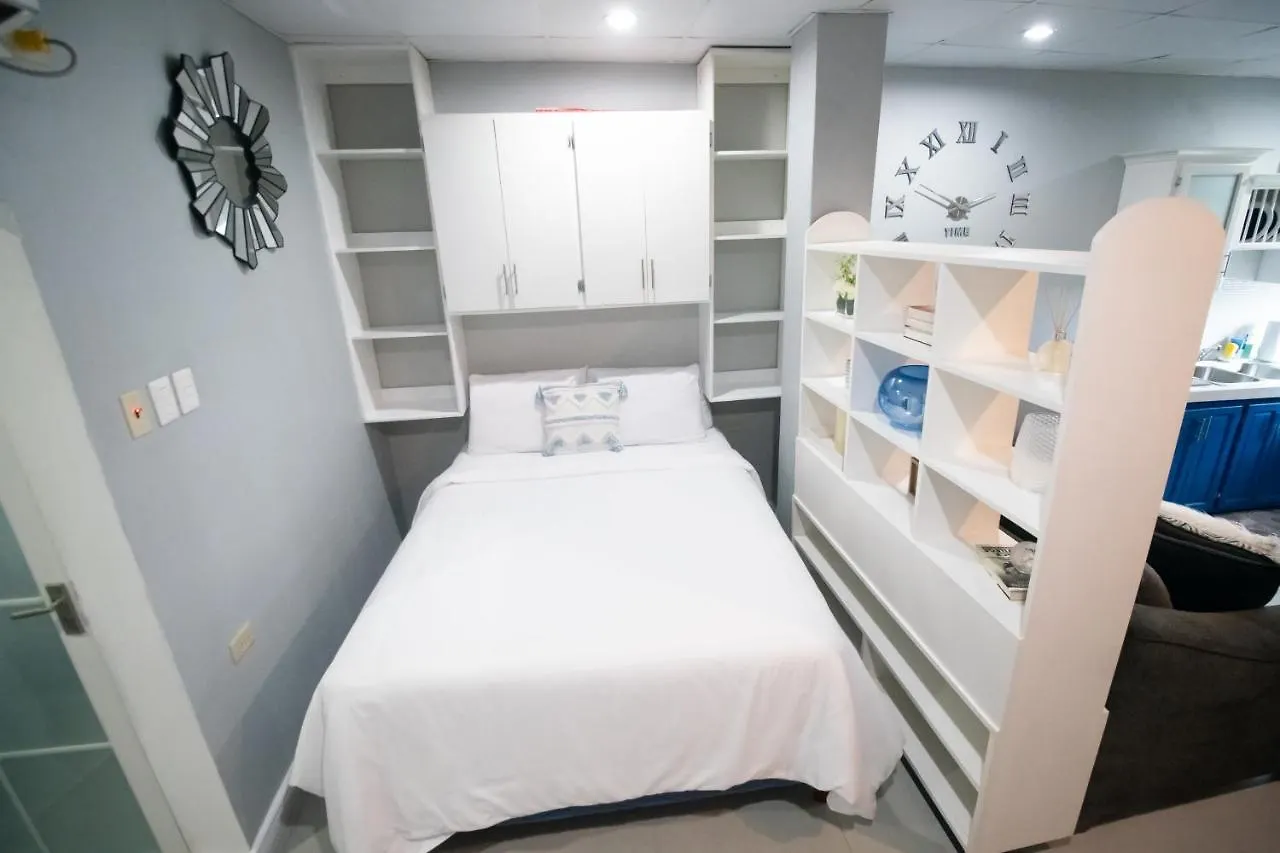 Stacys Place #3 Studio Apartment ポートオブスペイン トリニダードトバゴ